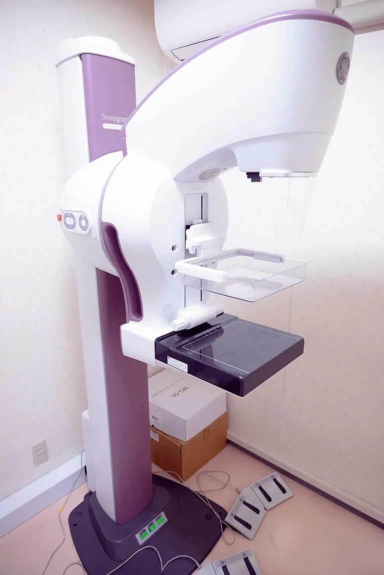 マンモグラフィ（GE社製　Crystal Nova）